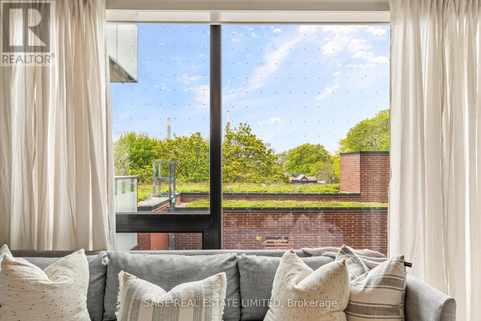 406 - 246 Logan Avenue, Toronto, Ontario  M4M 0E9 - Photo 18 - E12152336