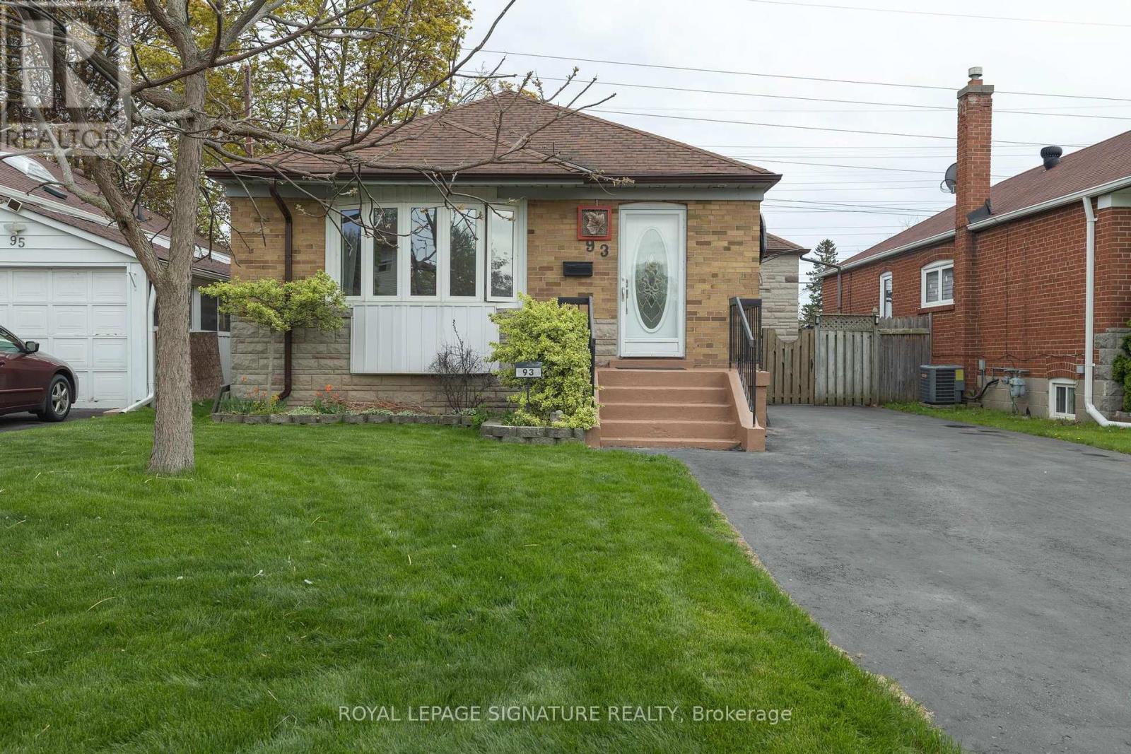93 FLORA DRIVE, Toronto, Ontario