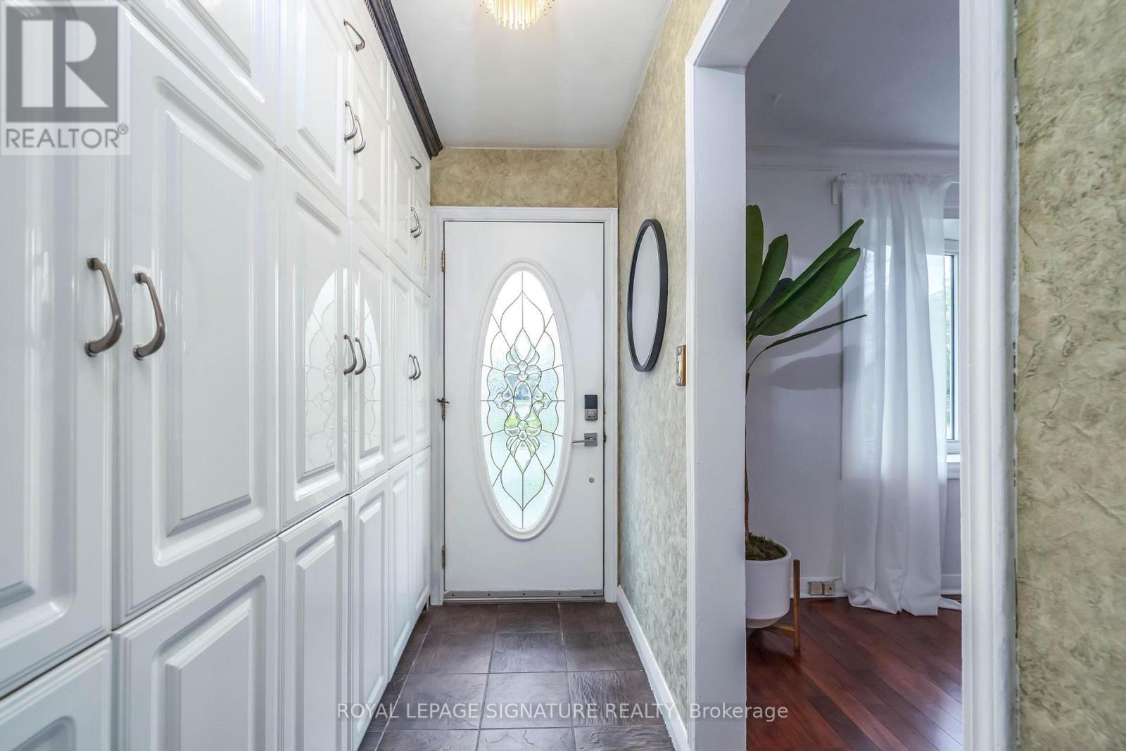 Property at 93 FLORA DRIVE image 3