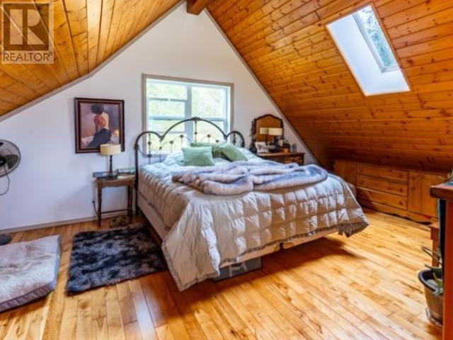 10052 Malaspina Rd, Powell River, British Columbia  V8A 0G3 - Photo 21 - 18961