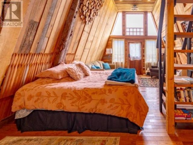 10052 Malaspina Rd, Powell River, British Columbia  V8A 0G3 - Photo 25 - 18961