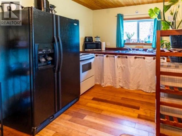 10052 Malaspina Rd, Powell River, British Columbia  V8A 0G3 - Photo 13 - 18961