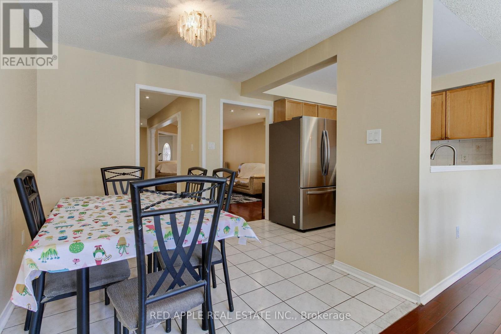 26 Tumbleweed Trail, Brampton, Ontario  L6Y 5A1 - Photo 13 - W12152387