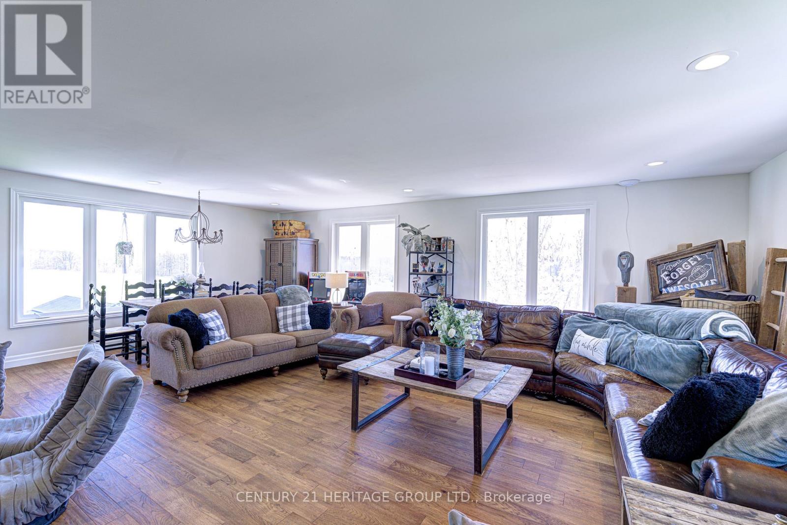 5489 Milburough Line, Burlington, Ontario  L7P 0C6 - Photo 29 - W12152393