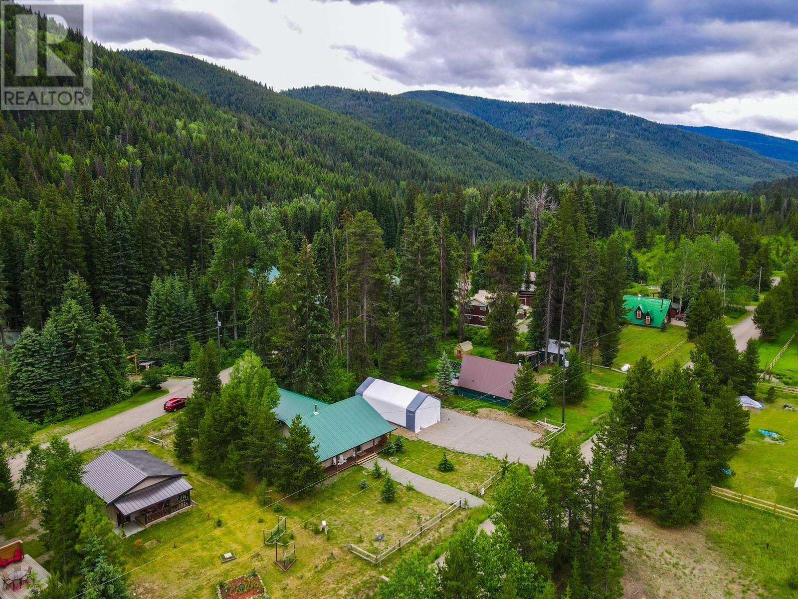 167 Airstrip Road, Manning Park, British Columbia  V0X 1R0 - Photo 24 - 10348237