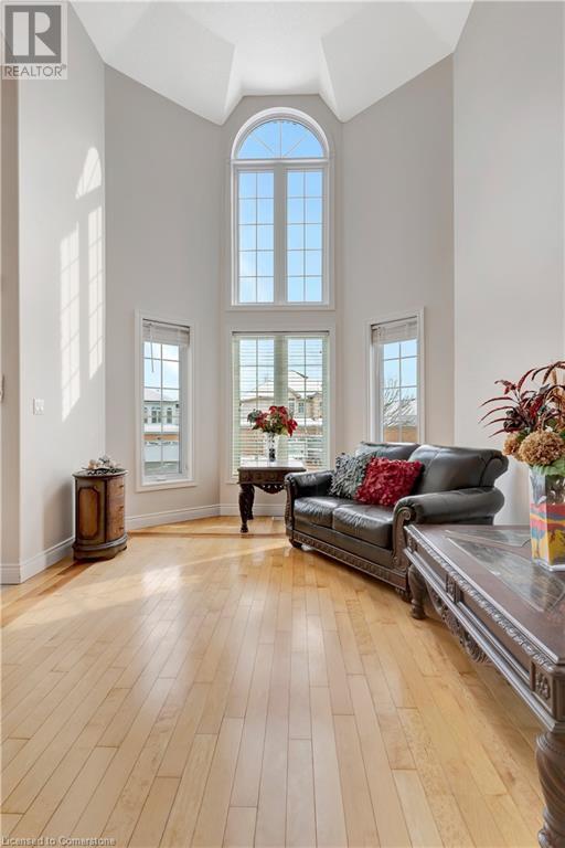 Property at 517 YORKSHIRE Drive image 4