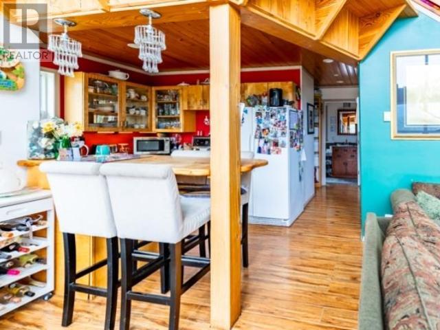 10052 Malaspina Rd, Powell River, British Columbia V8A 0G3 - Photo 18 - 18960