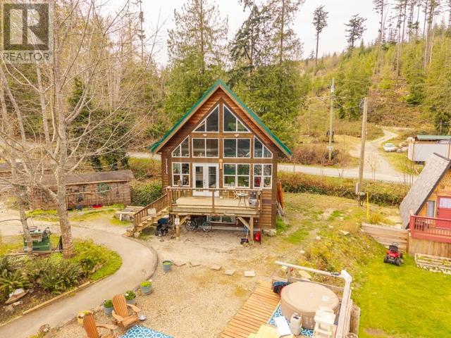 10052 Malaspina Rd, Powell River, British Columbia V8A 0G3 - Photo 9 - 18960