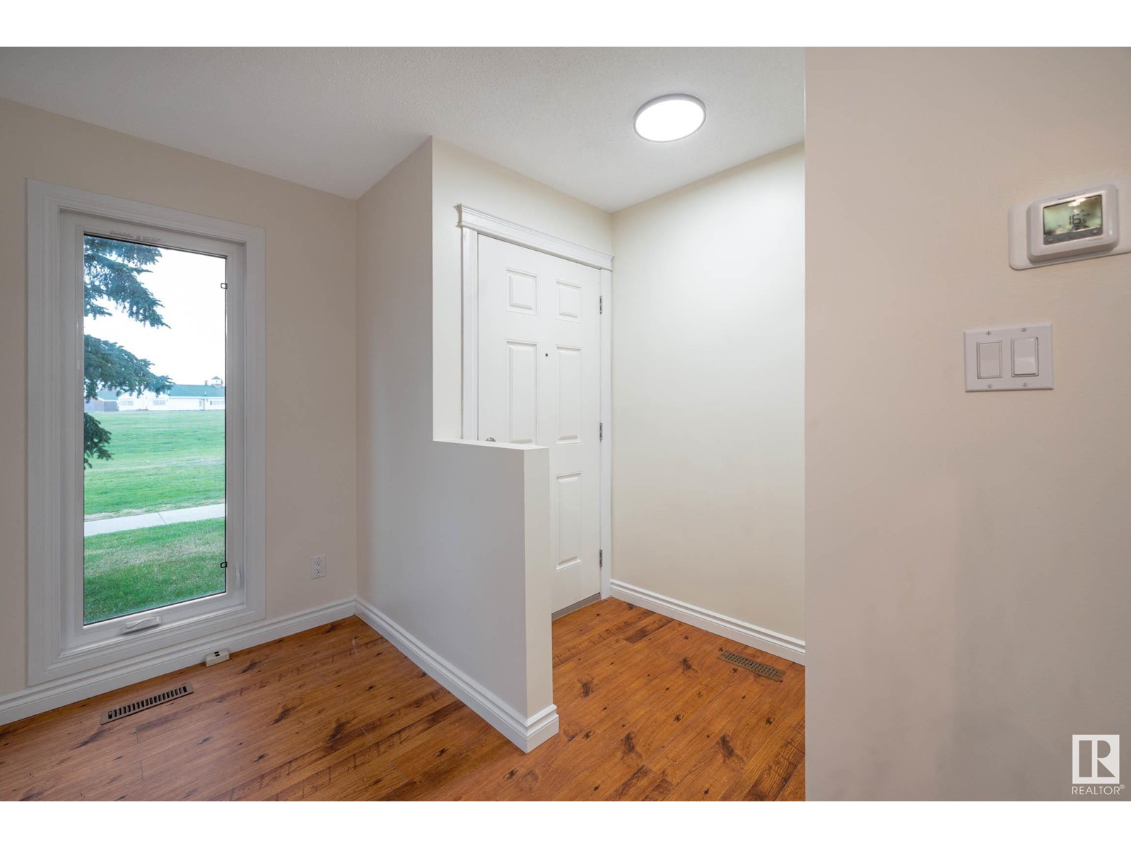 Property at 1086 LAKEWOOD RD N NW image 5