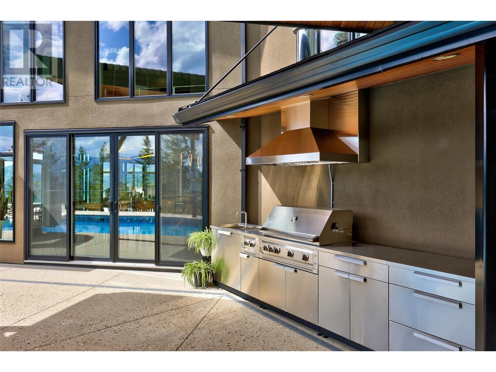 3655 McBride Road, Blind Bay, BC V0E1H1