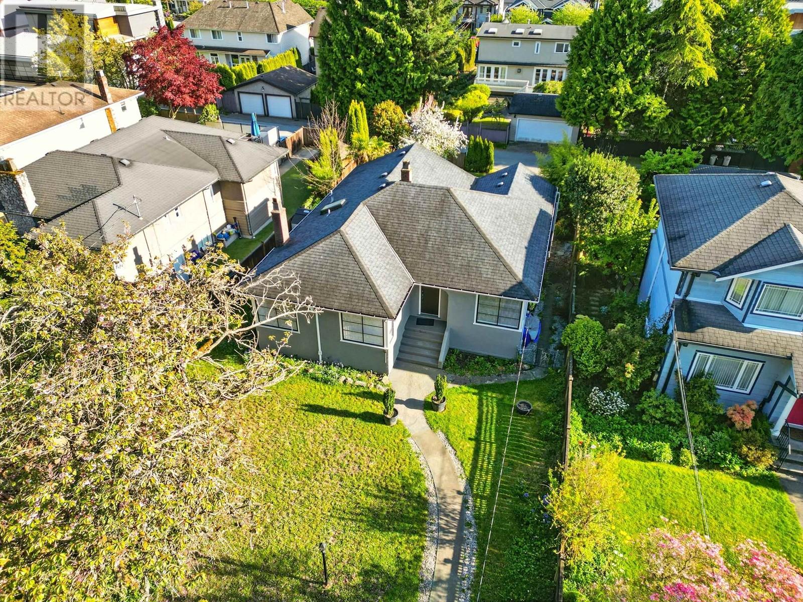 1258 Jefferson Avenue, West Vancouver, British Columbia  V7T 2B1 - Photo 2 - R3003487
