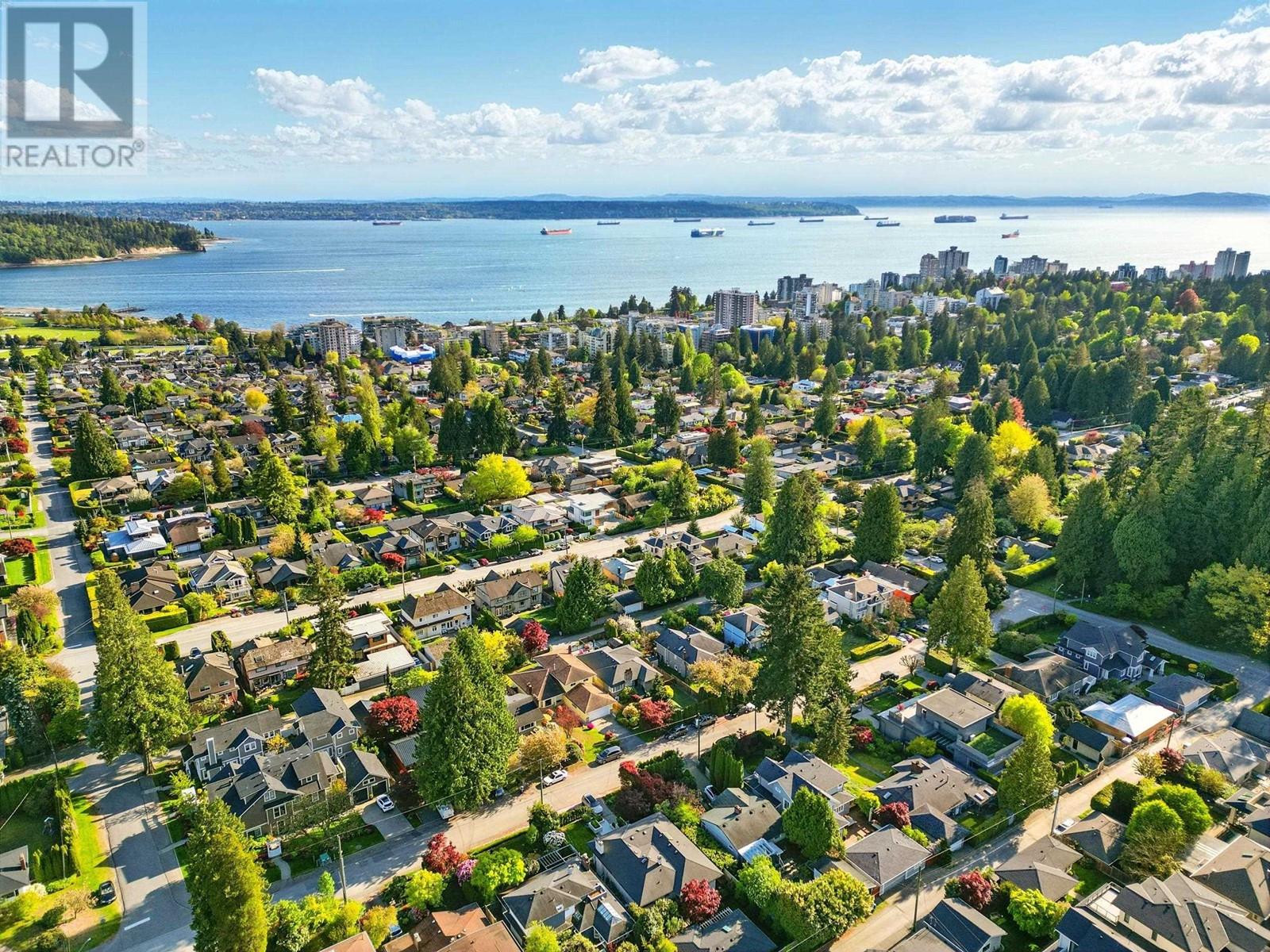 1258 Jefferson Avenue, West Vancouver, British Columbia  V7T 2B1 - Photo 5 - R3003487