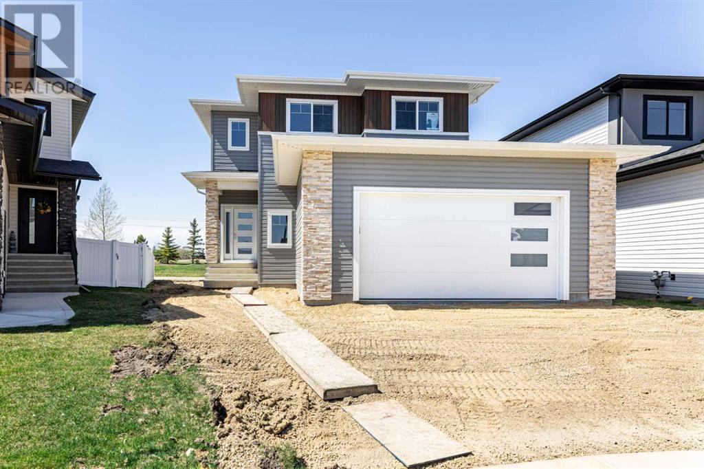 Property at 36 Emmett Crescent image 1
