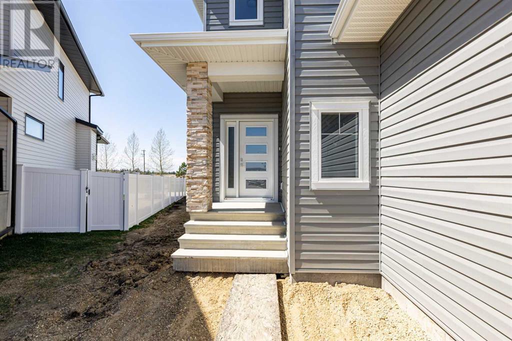Property at 36 Emmett Crescent image 2