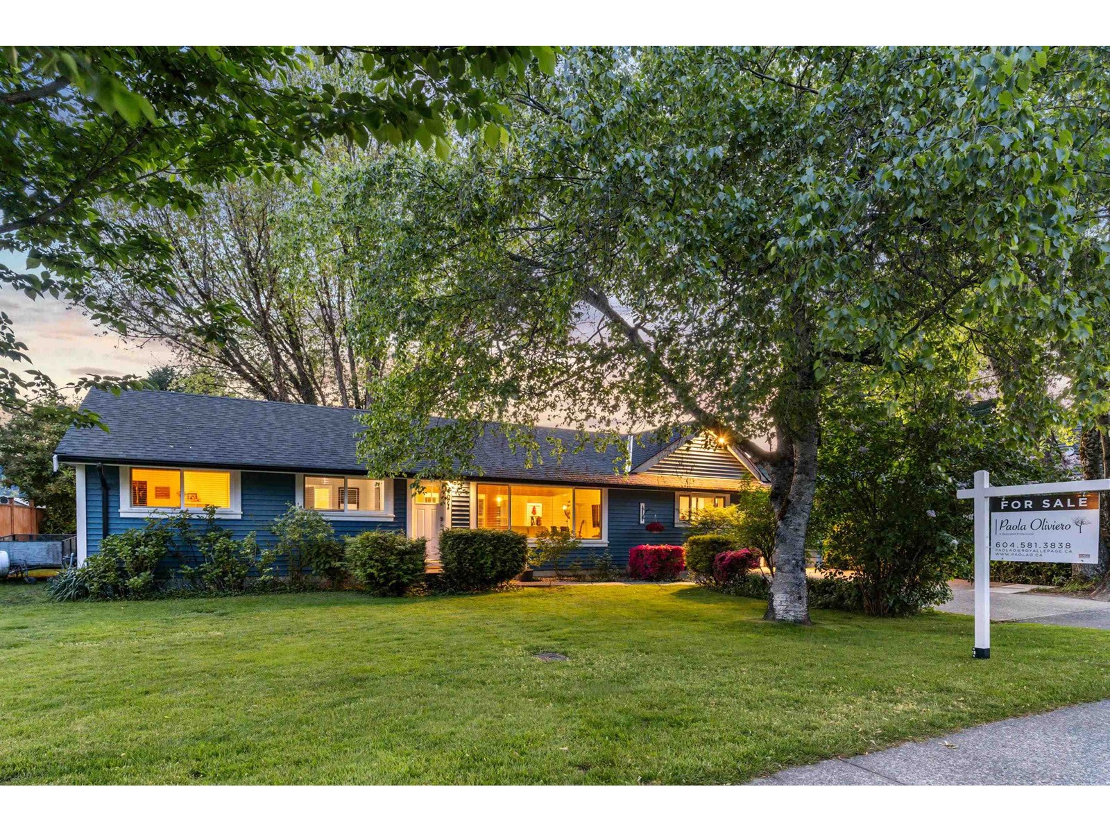 9671 153 A Street, Surrey, British Columbia  V3R 4J1 - Photo 1 - R3002463