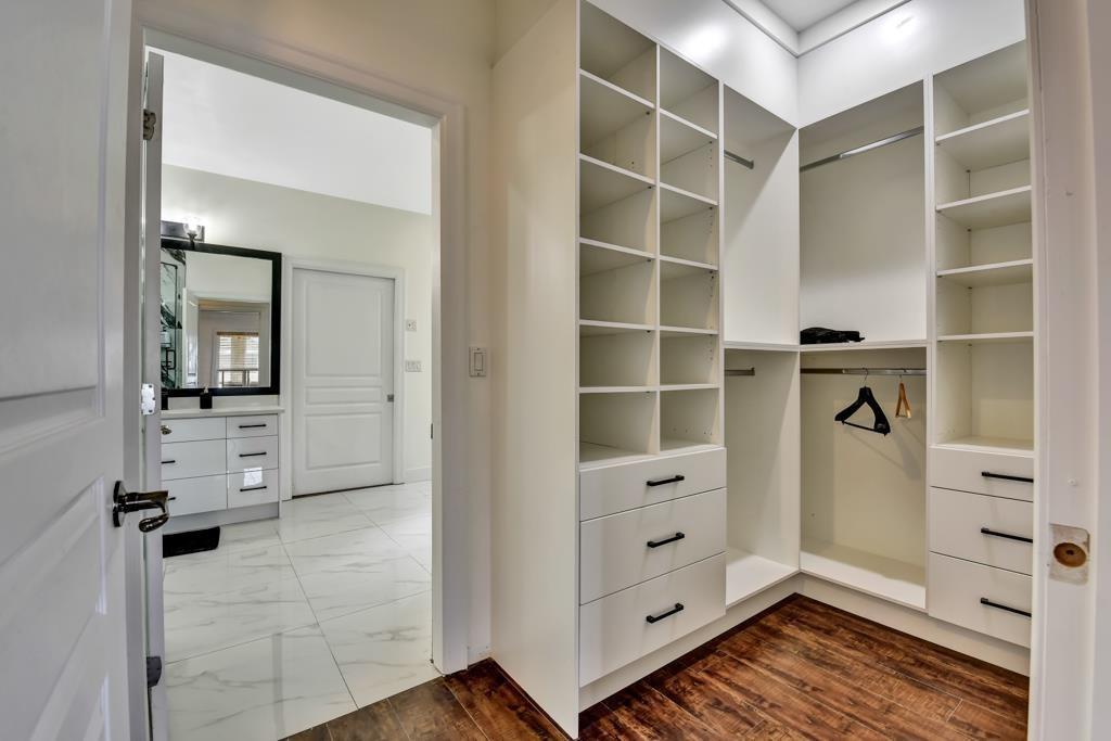 Property at 15181 68A AVENUE image 5