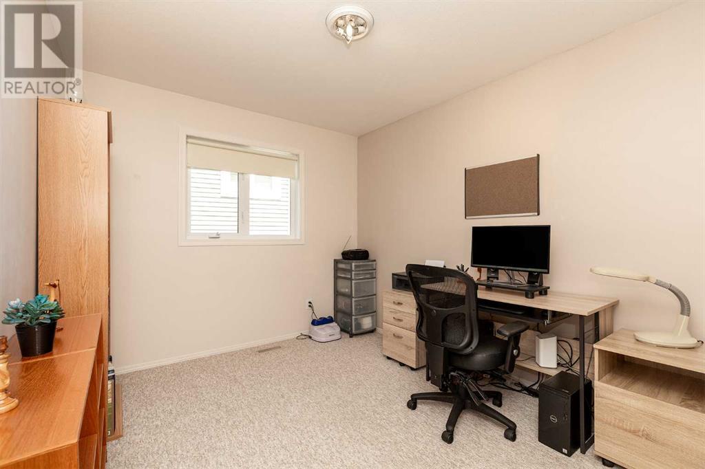 90 Peigan Court W, Lethbridge, Alberta  T1K 7N8 - Photo 17 - A2221494