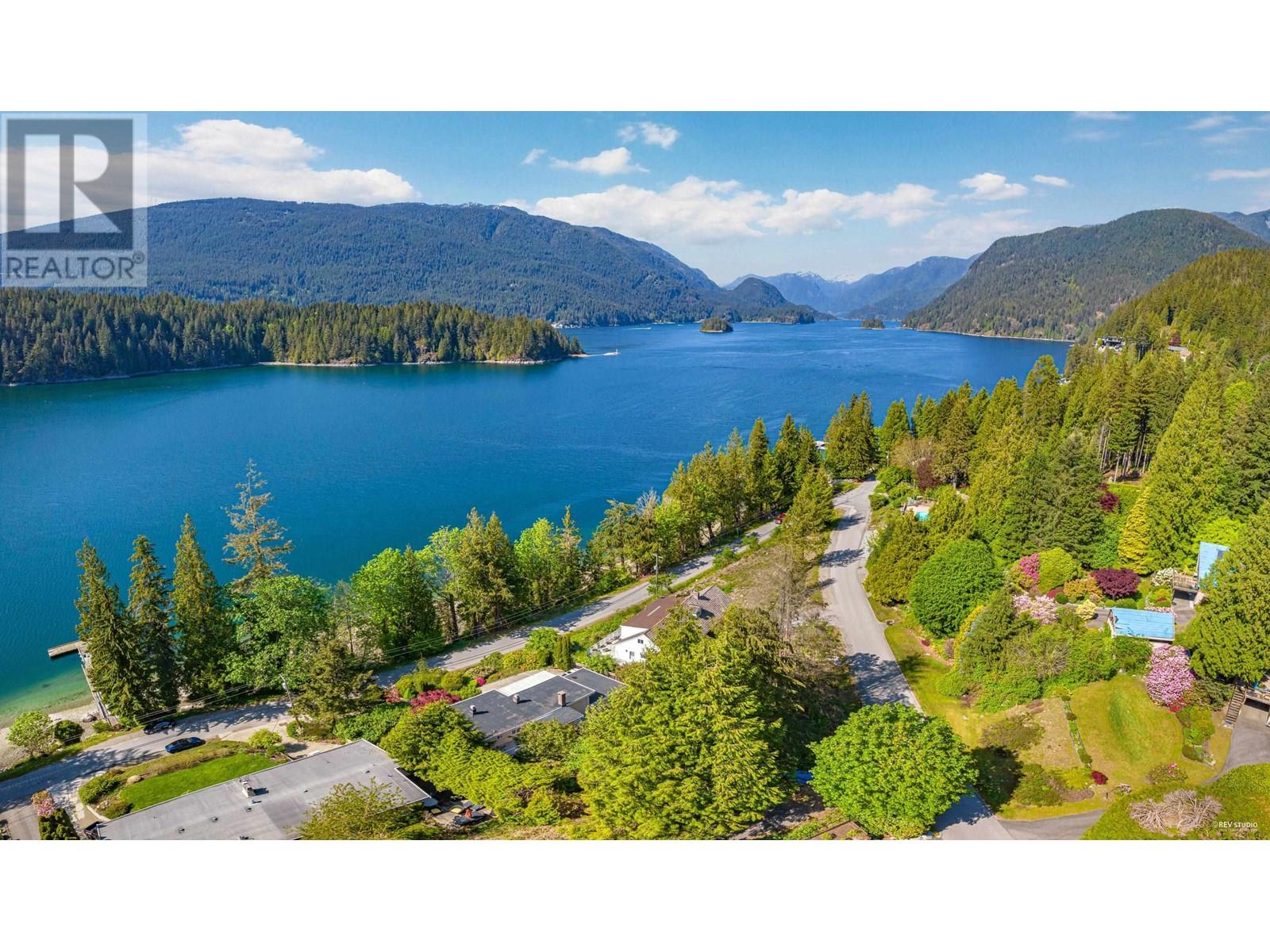 3658 Marine Avenue, Belcarra, British Columbia  V3H 4R8 - Photo 2 - R3003194