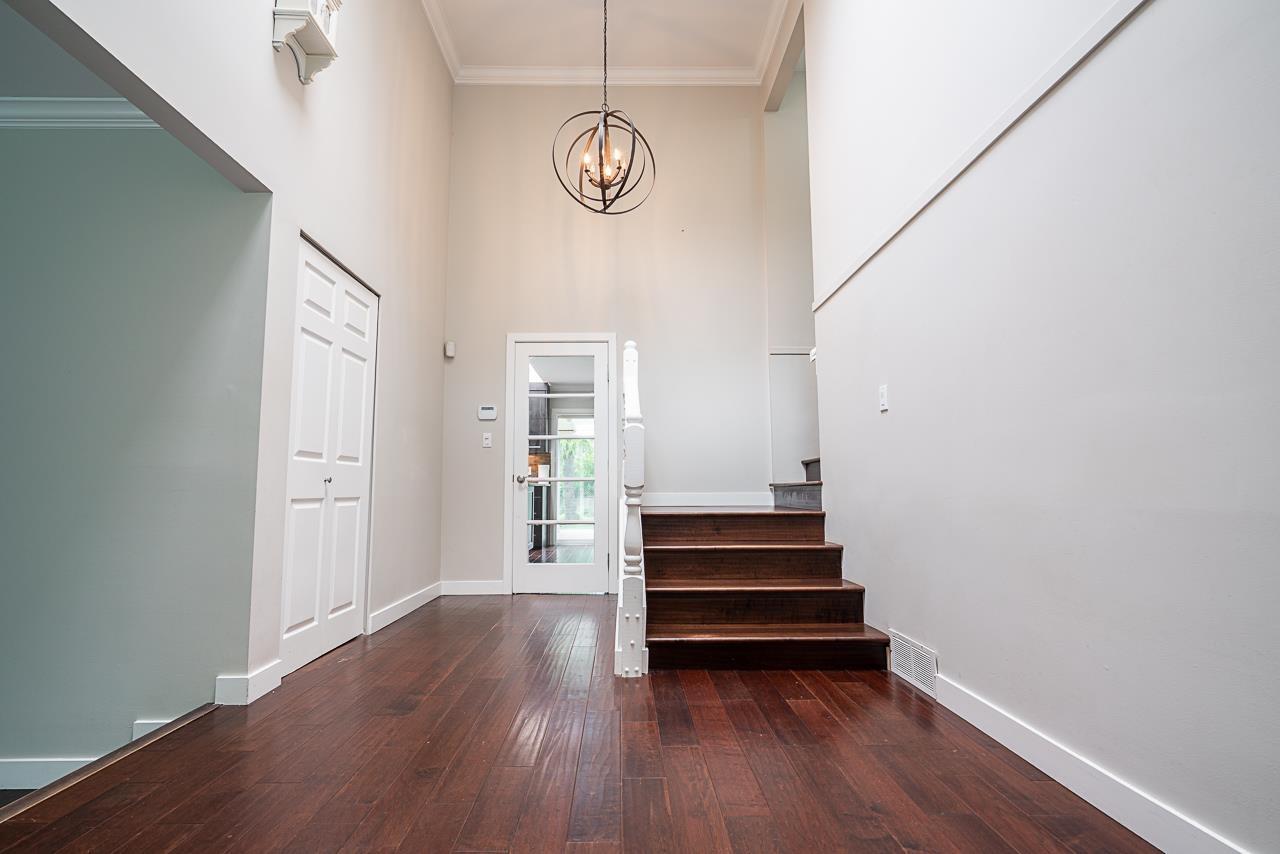 Property at 14388 GREENCREST DRIVE image 4