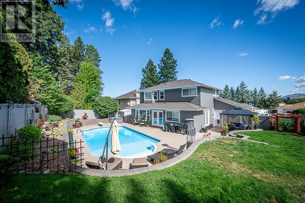 Property at 927 HEATHERTON Court image 1