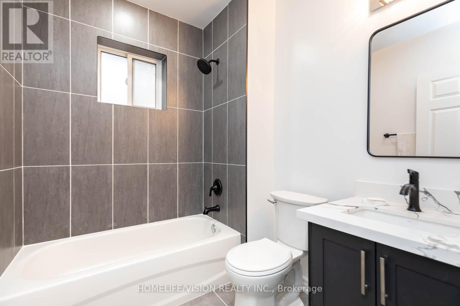 88 Pearson Avenue, Toronto, Ontario  M6R 1G5 - Photo 13 - W12152426
