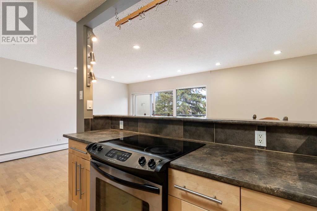 301, 332 Cedar Crescent Sw, Calgary, Alberta  T3C 2Y8 - Photo 16 - A2189790