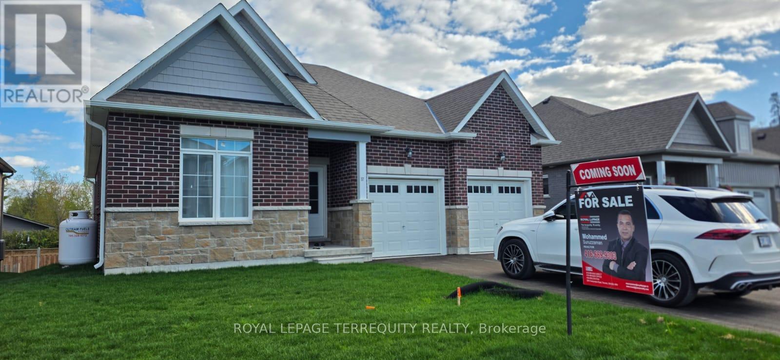 37 Hillcroft Way, Kawartha Lakes, Ontario  K0M 1A0 - Photo 36 - X12152429