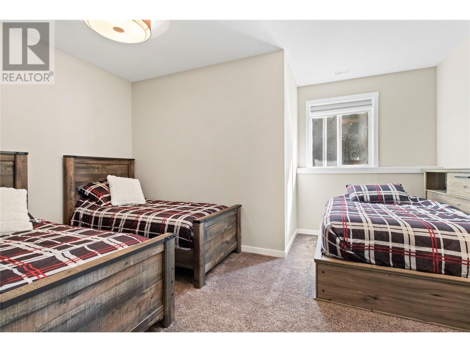 6076 Davis Road, Magna Bay, British Columbia  V0E 1M7 - Photo 49 - 10338843