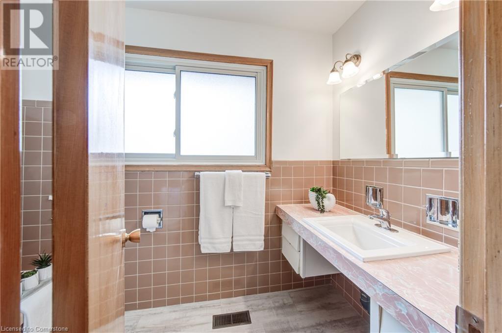 94 Harold Avenue, Kitchener, Ontario  N2A 2H8 - Photo 32 - 40729436