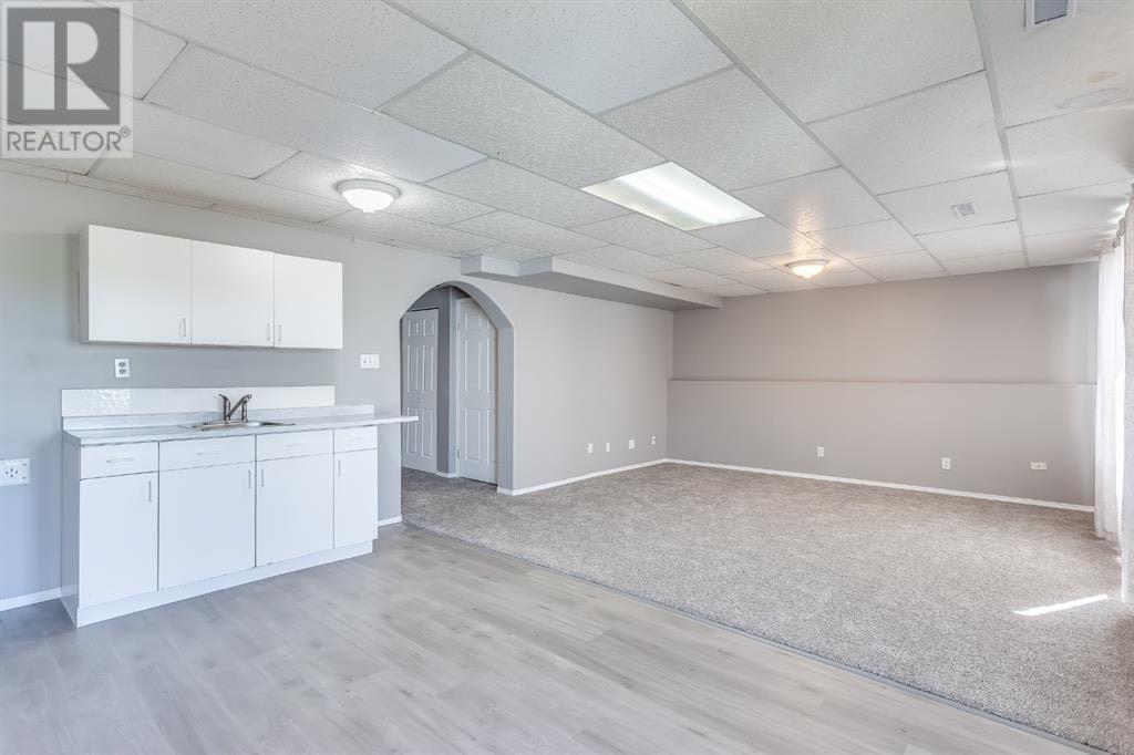 71 Prestwick Cove Se, Calgary, Alberta  T2Z 3M3 - Photo 30 - A2217283