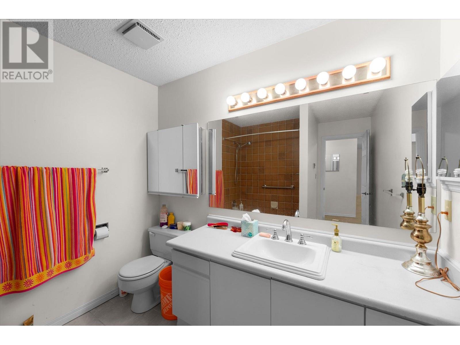 1056 Bernard Avenue Unit# 307, Kelowna, British Columbia  V1Y 8L7 - Photo 15 - 10347744