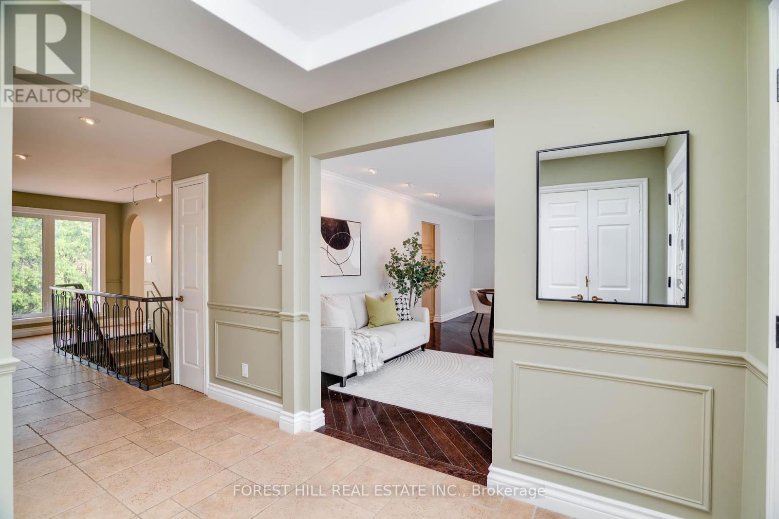 244 Waterloo Avenue, Toronto, Ontario  M3H 3Z4 - Photo 7 - C12152453