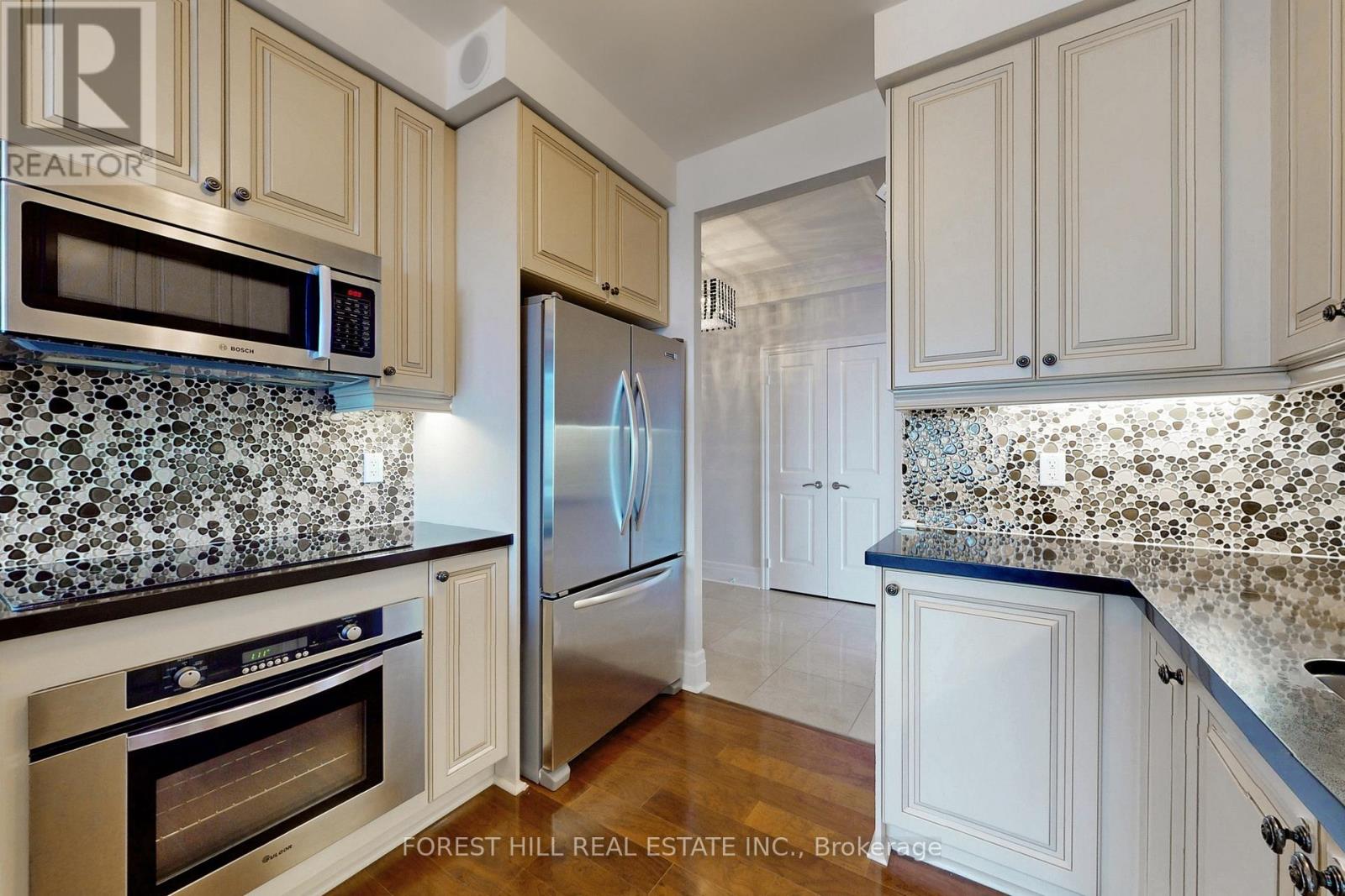 3401 - 35 Balmuto Street, Toronto, Ontario  M4Y 0A3 - Photo 7 - C12152456