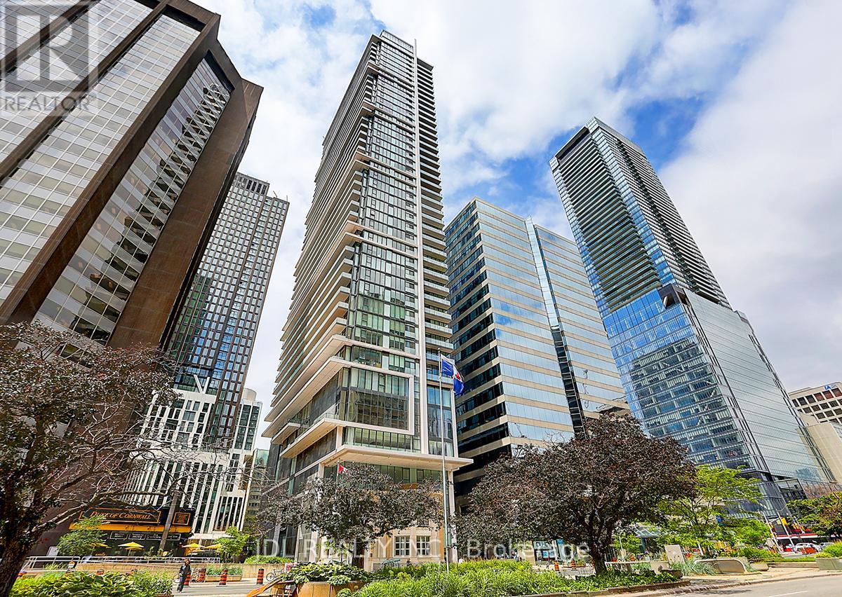 3201 - 426 UNIVERSITY AVENUE, Toronto, Ontario