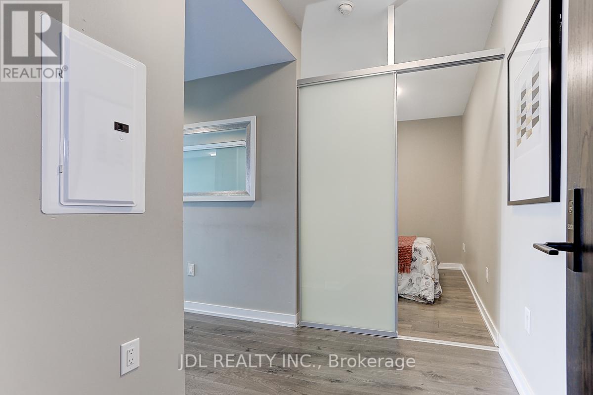 3201 - 426 University Avenue, Toronto (Kensington-Chinatown), Ontario  M5G 1S9 - Photo 5 - C12152457