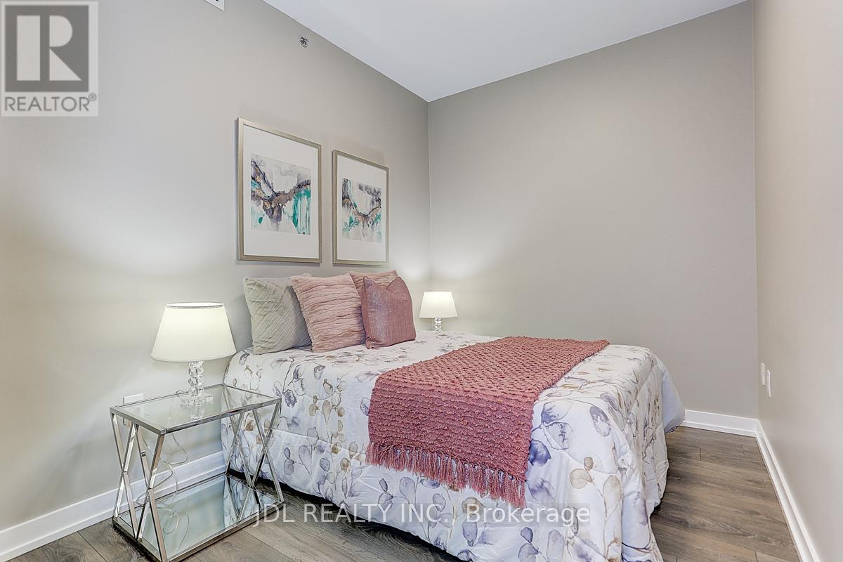 3201 - 426 University Avenue, Toronto (Kensington-Chinatown), Ontario  M5G 1S9 - Photo 8 - C12152457