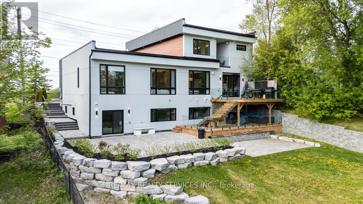 1395 Old Green Lane, East Gwillimbury, Ontario  L9N 0L8 - Photo 5 - N12152481