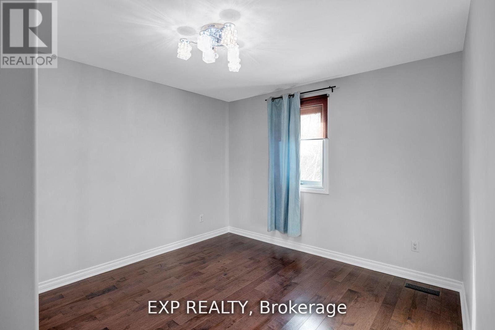 75 Somerset Crescent, Richmond Hill, Ontario  L4C 8N8 - Photo 37 - N12152485