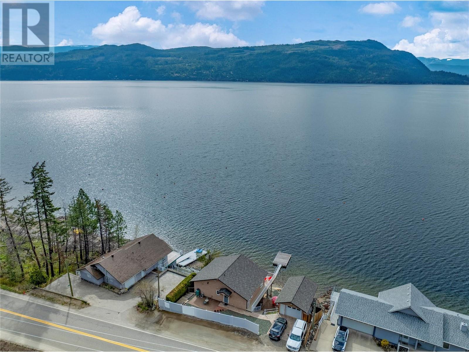 5106 Squilax-Anglemont Road, Celista, British Columbia  V0E 1M6 - Photo 8 - 10342656