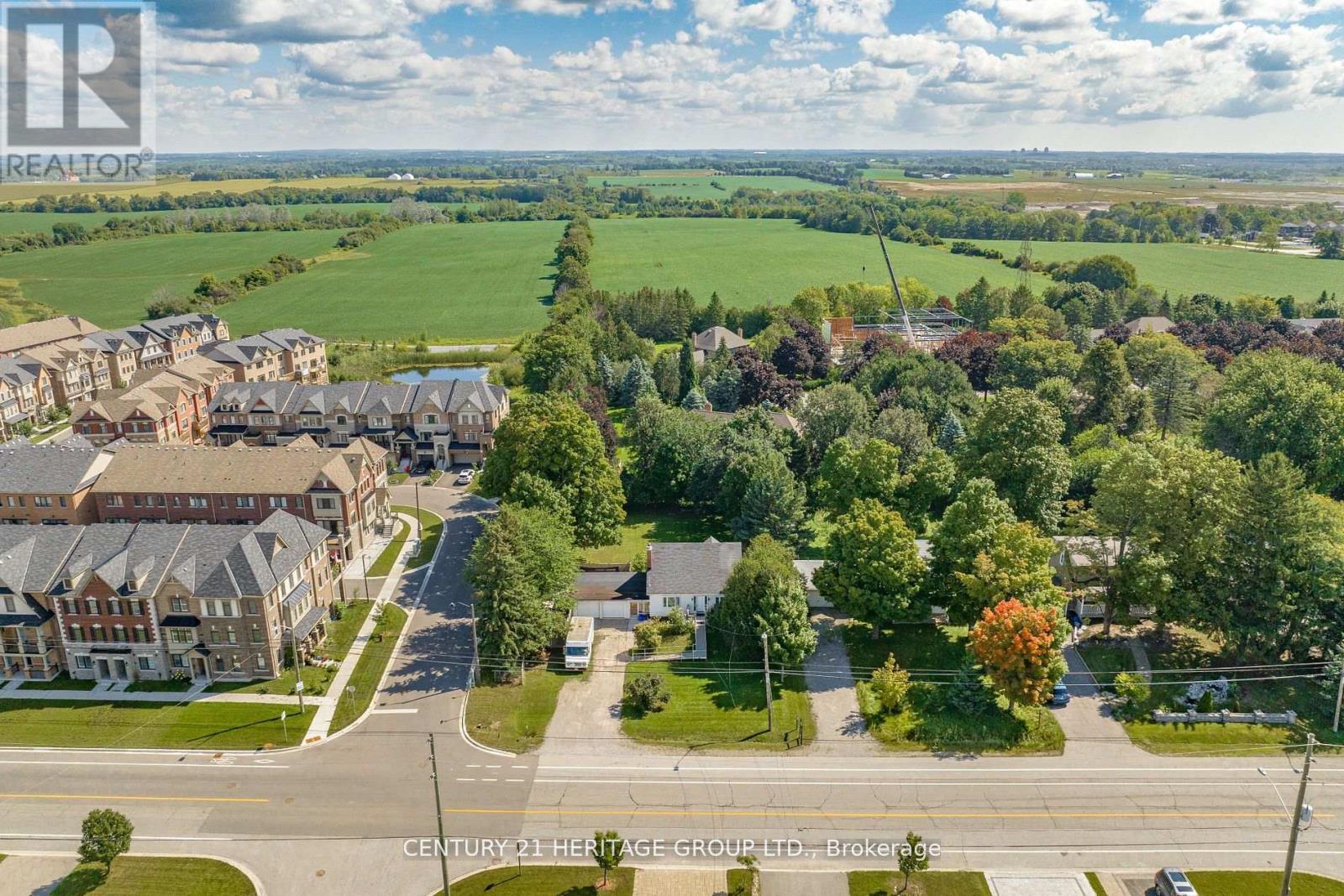 10911 Victoria Square Boulevard, Markham, Ontario  L6C 1J4 - Photo 2 - N12148912