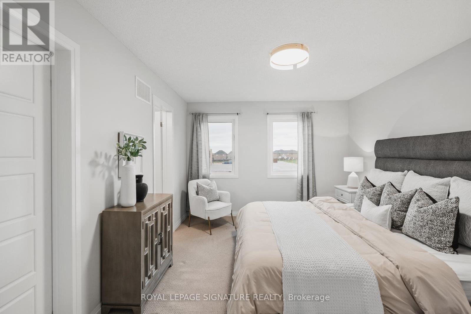 763 Banks Crescent, Milton (Wi Willmott), Ontario  L9T 9A3 - Photo 16 - W12152470