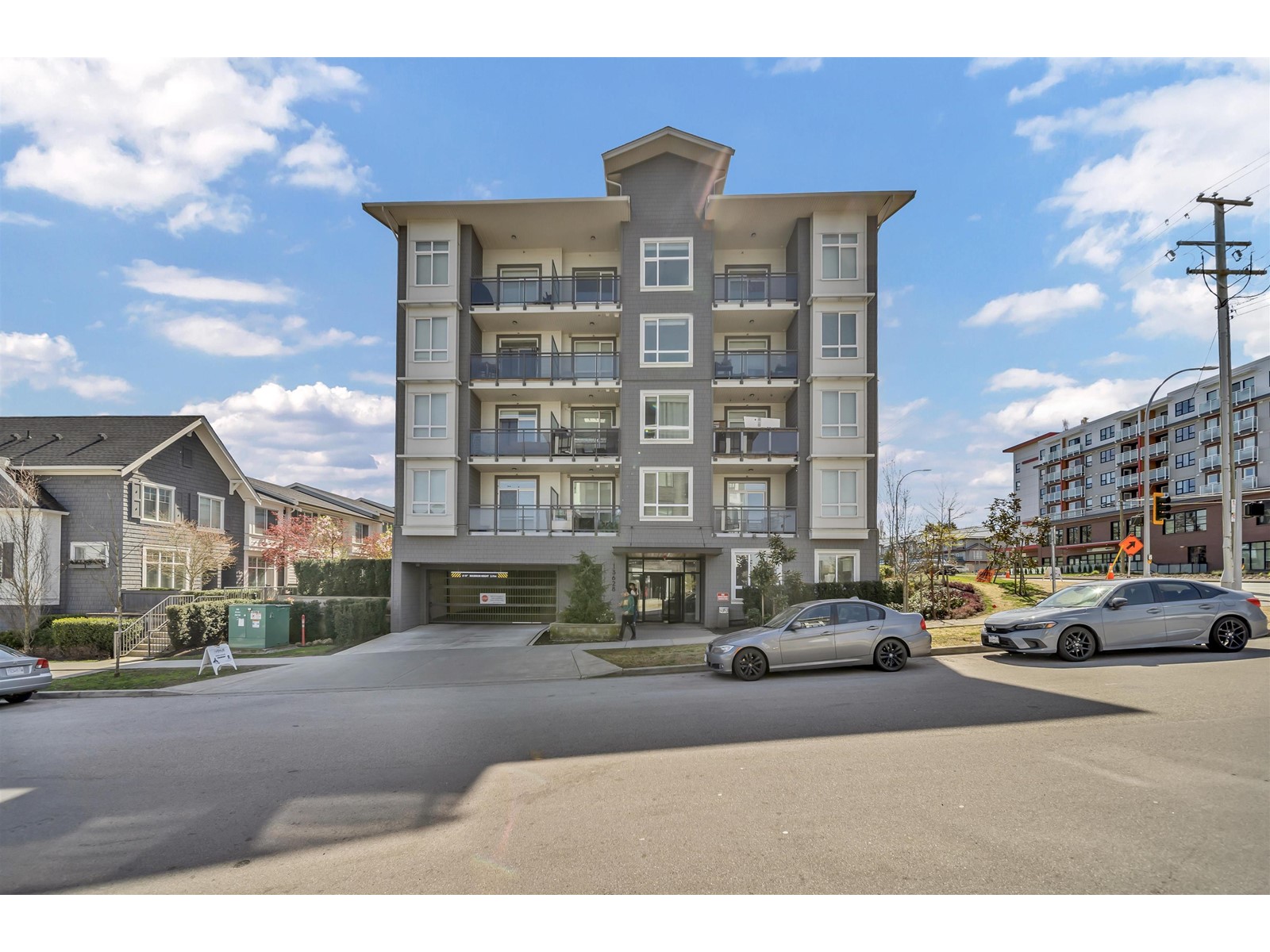 Property at 314 13628 81A AVENUE image 1
