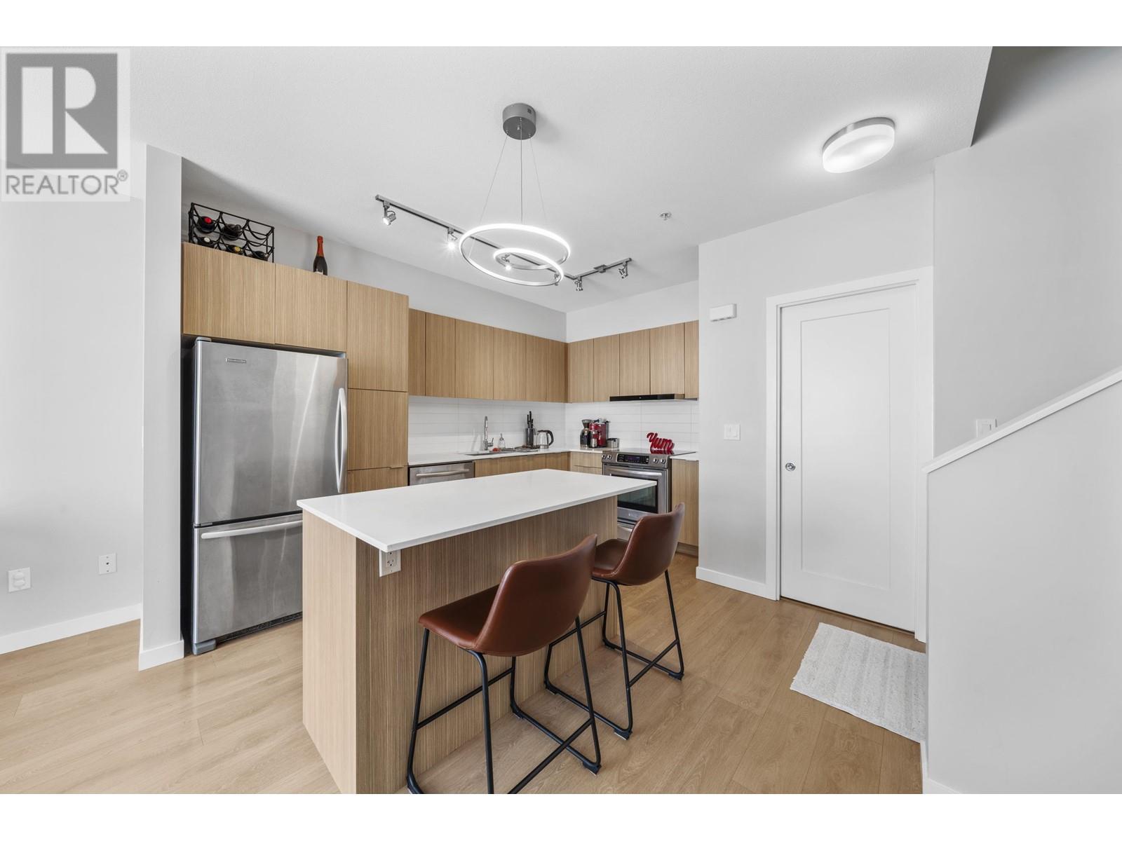 Property at 51 3728 THURSTON STREET image 4