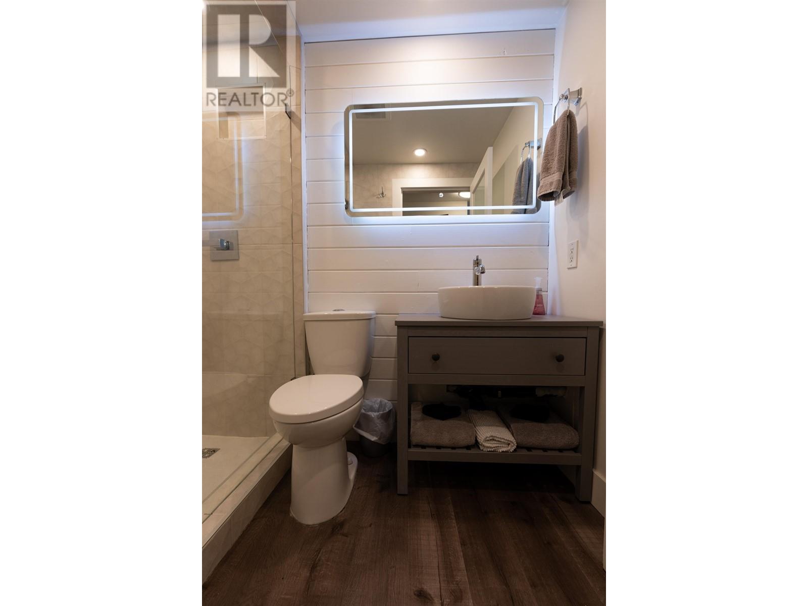 8 2213 Marmot Place, Whistler, British Columbia  V8E 0H3 - Photo 11 - R3003520
