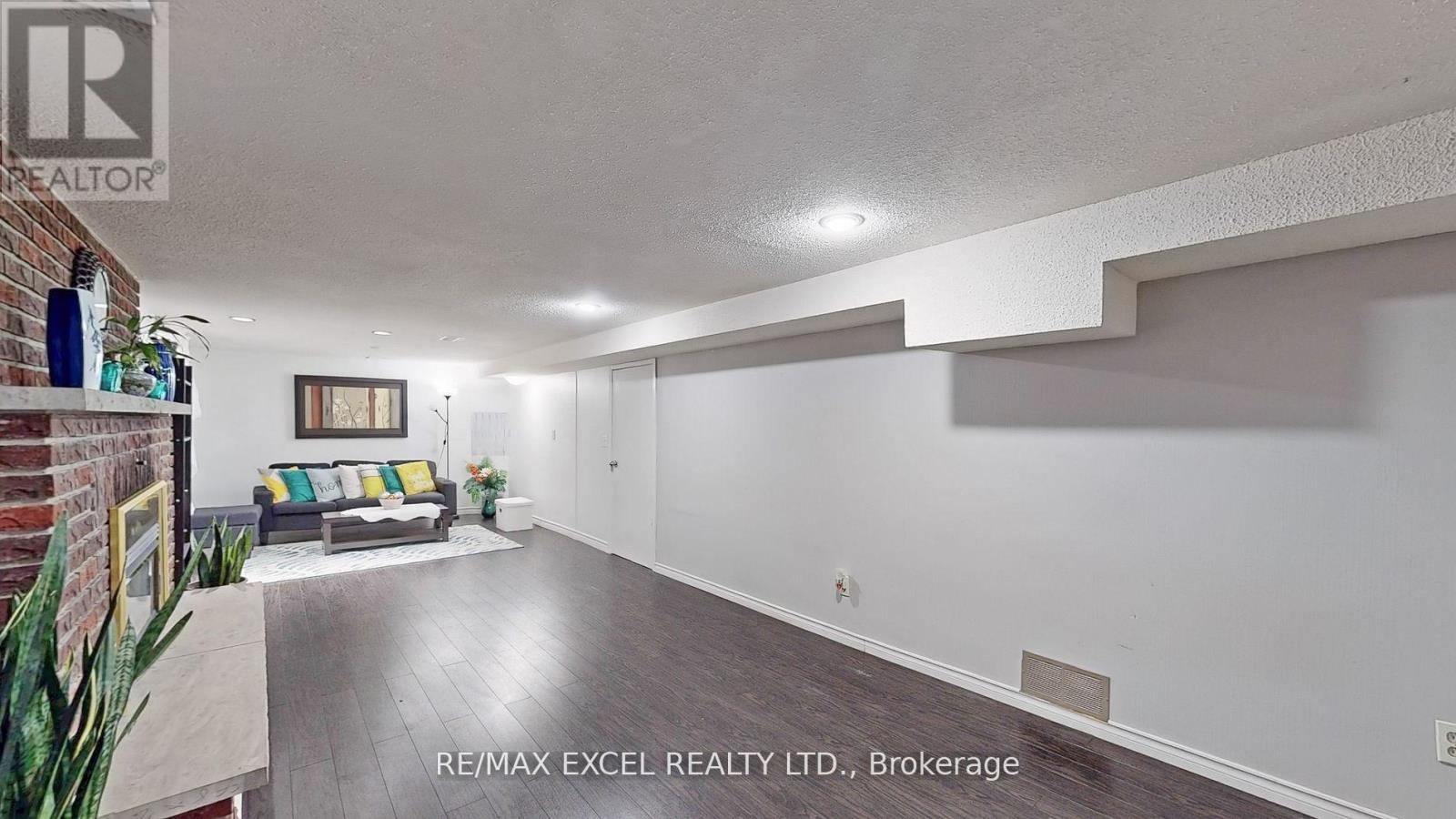 230 Roxborough Avenue, Oshawa (O'neill), Ontario  L1G 5W9 - Photo 5 - E12152296