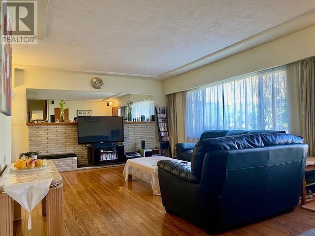 3925 Penticton Street, Vancouver, British Columbia  V5R 1X7 - Photo 7 - R3003536