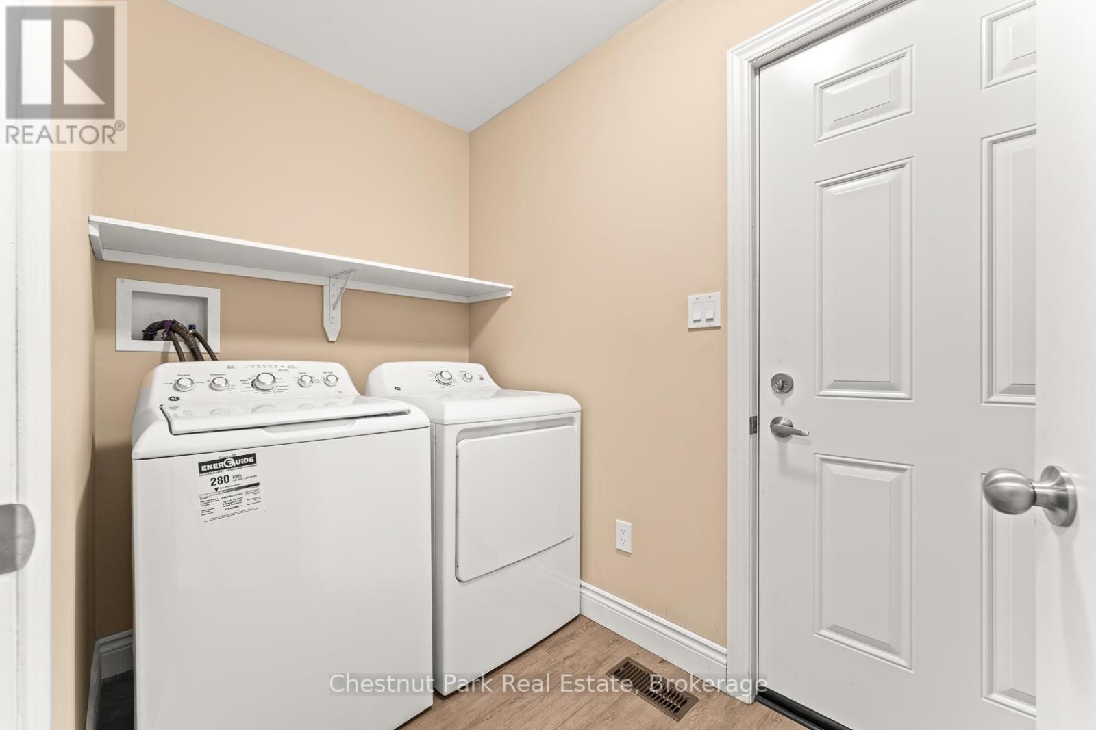 583 Mary Lk Road S, Huntsville, Ontario  P0B 1L0 - Photo 18 - X12152527