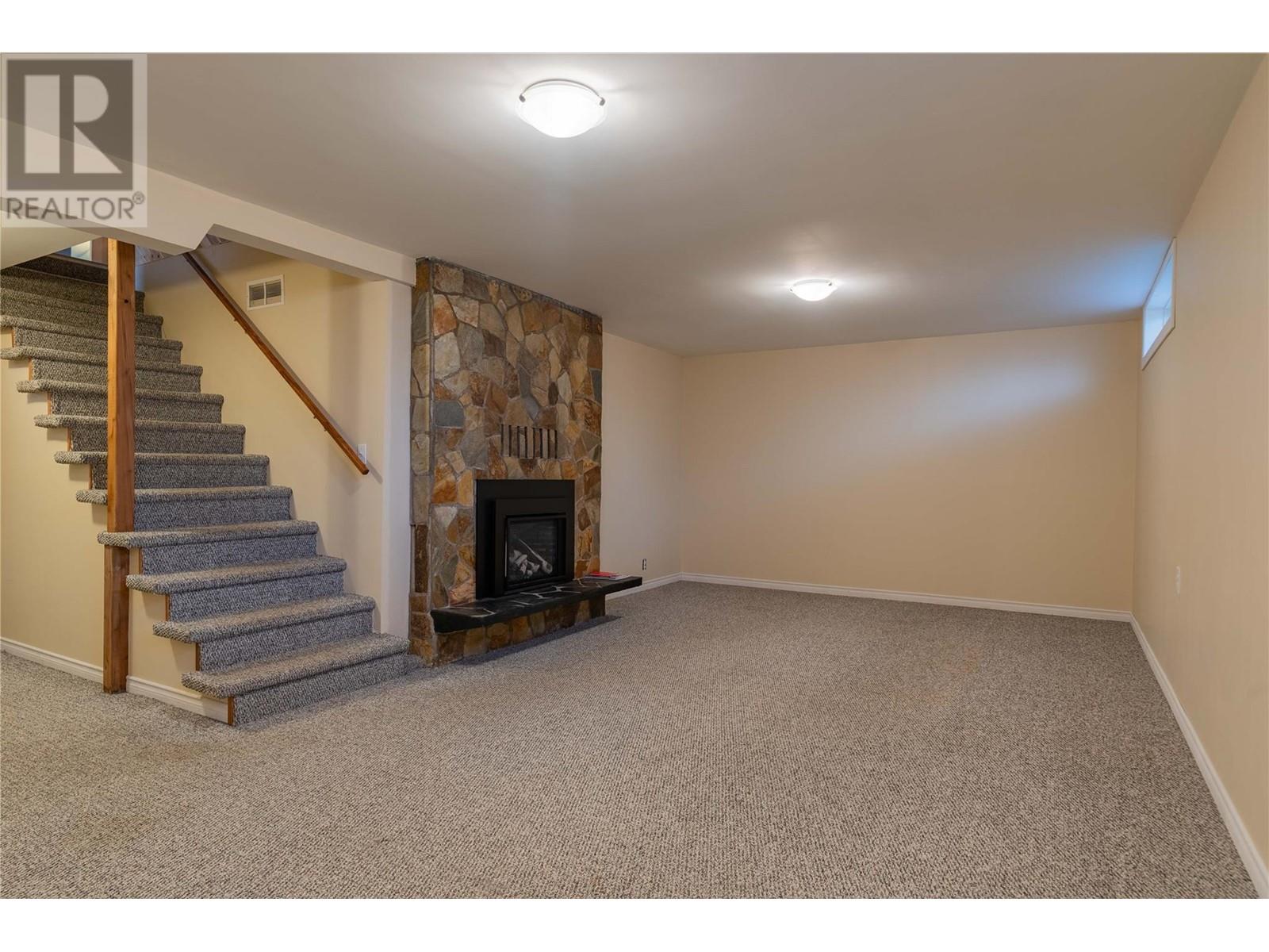 435 104th Street, Castlegar, British Columbia  V1N 3G6 - Photo 31 - 10348082
