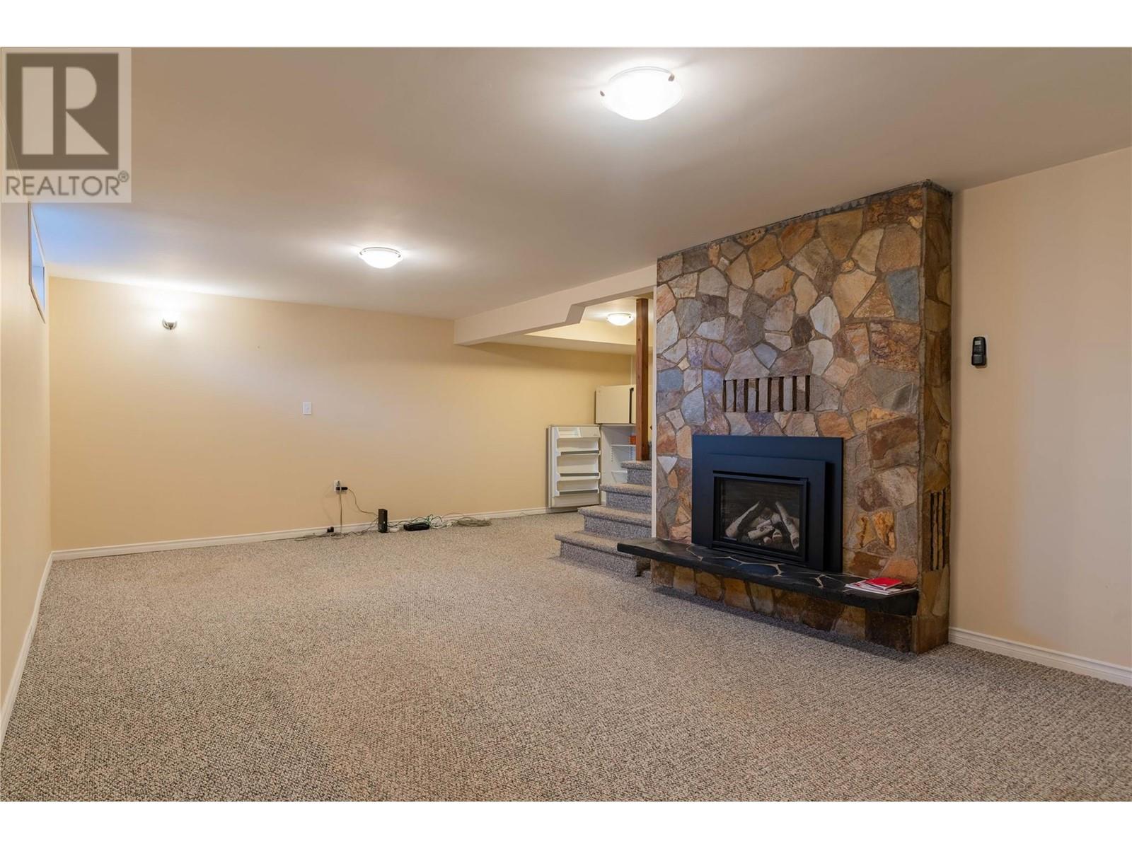 435 104th Street, Castlegar, British Columbia  V1N 3G6 - Photo 33 - 10348082