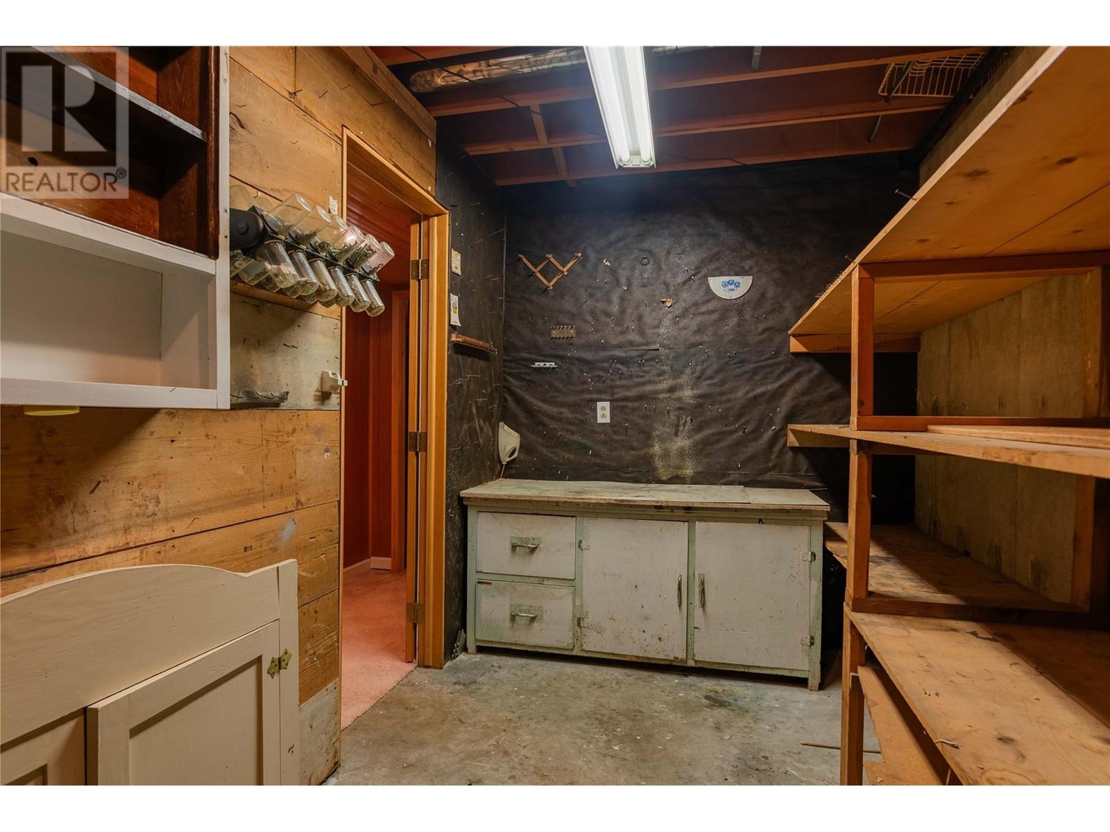 435 104th Street, Castlegar, British Columbia  V1N 3G6 - Photo 39 - 10348082